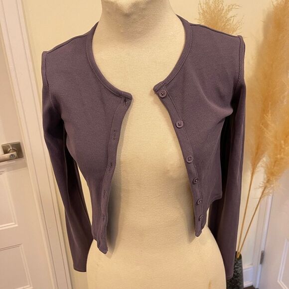 Zara ✨ Cardigan style crop top ✨ Size Small ✨ Crop top style cardigan - Picture 1 of 7